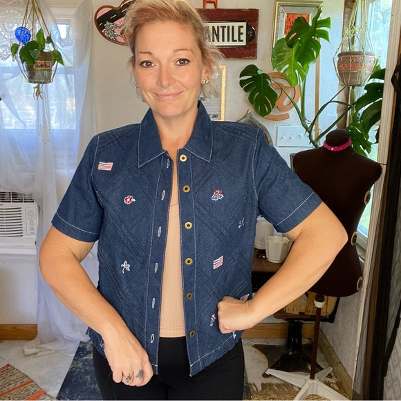 Vintage Tops - Vintage Koret City Blues Denim USA Button Front Short Sleeve Top Size Small